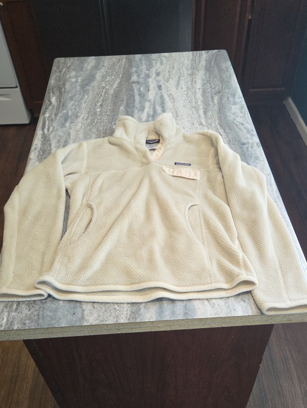 Patagonia Women's Cream Pullover Fleece Quarter-Zip
